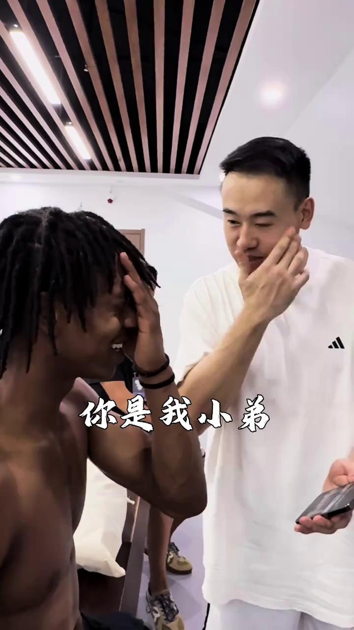 video-poster