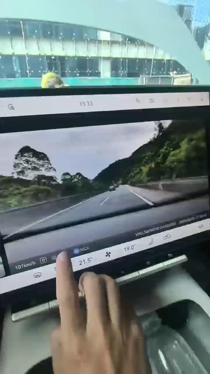 video-poster