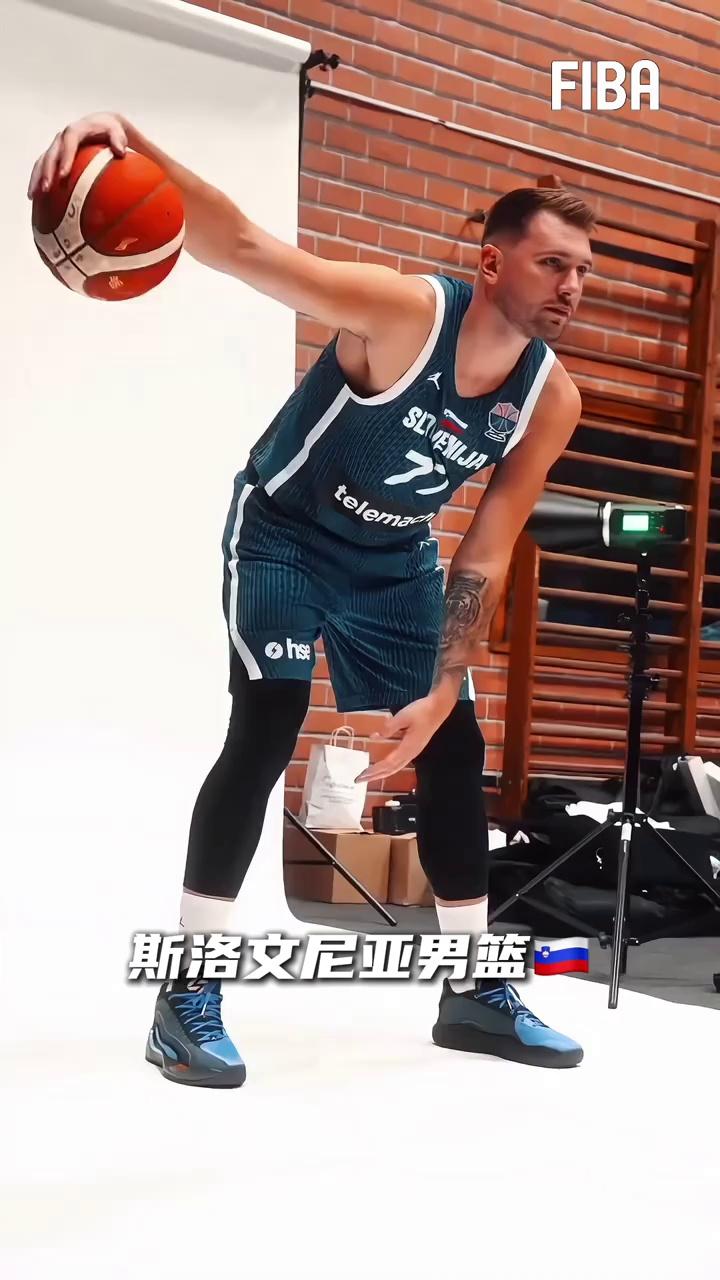 video-poster
