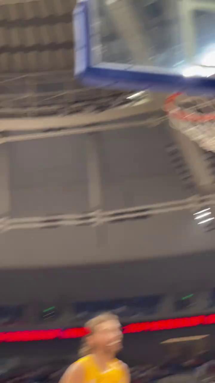 video-poster