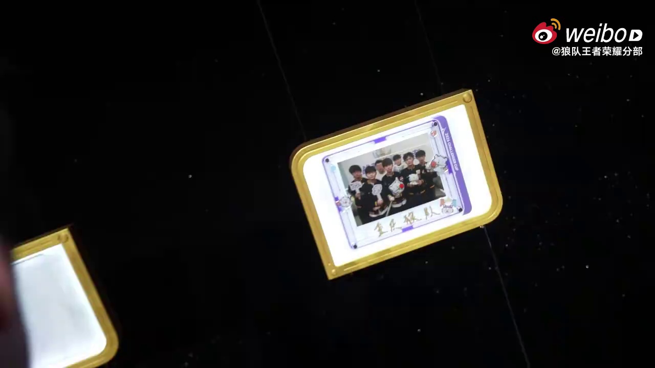 video-poster