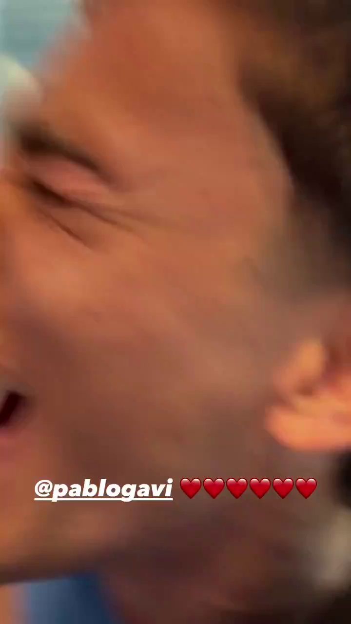 video-poster