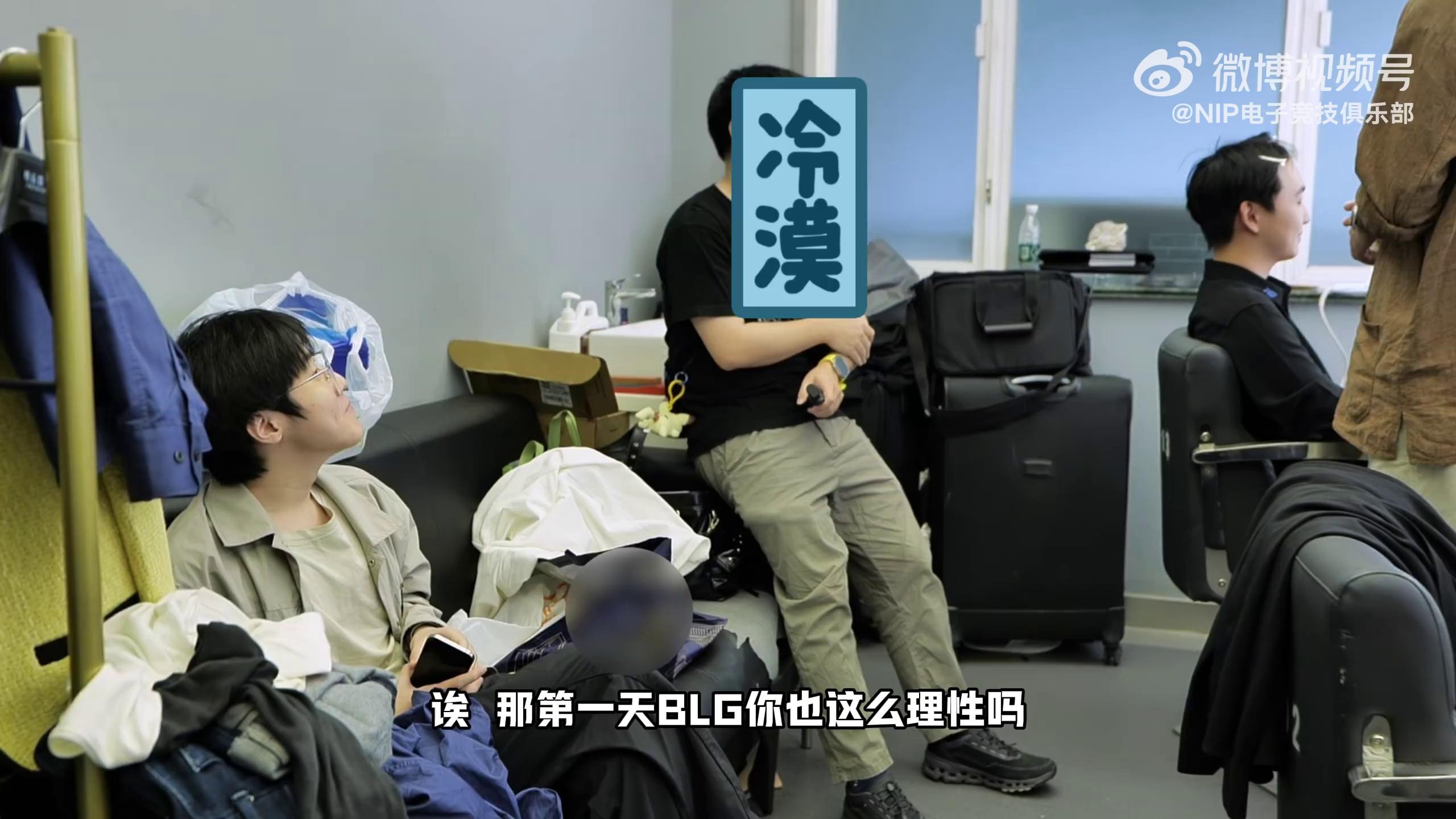 video-poster