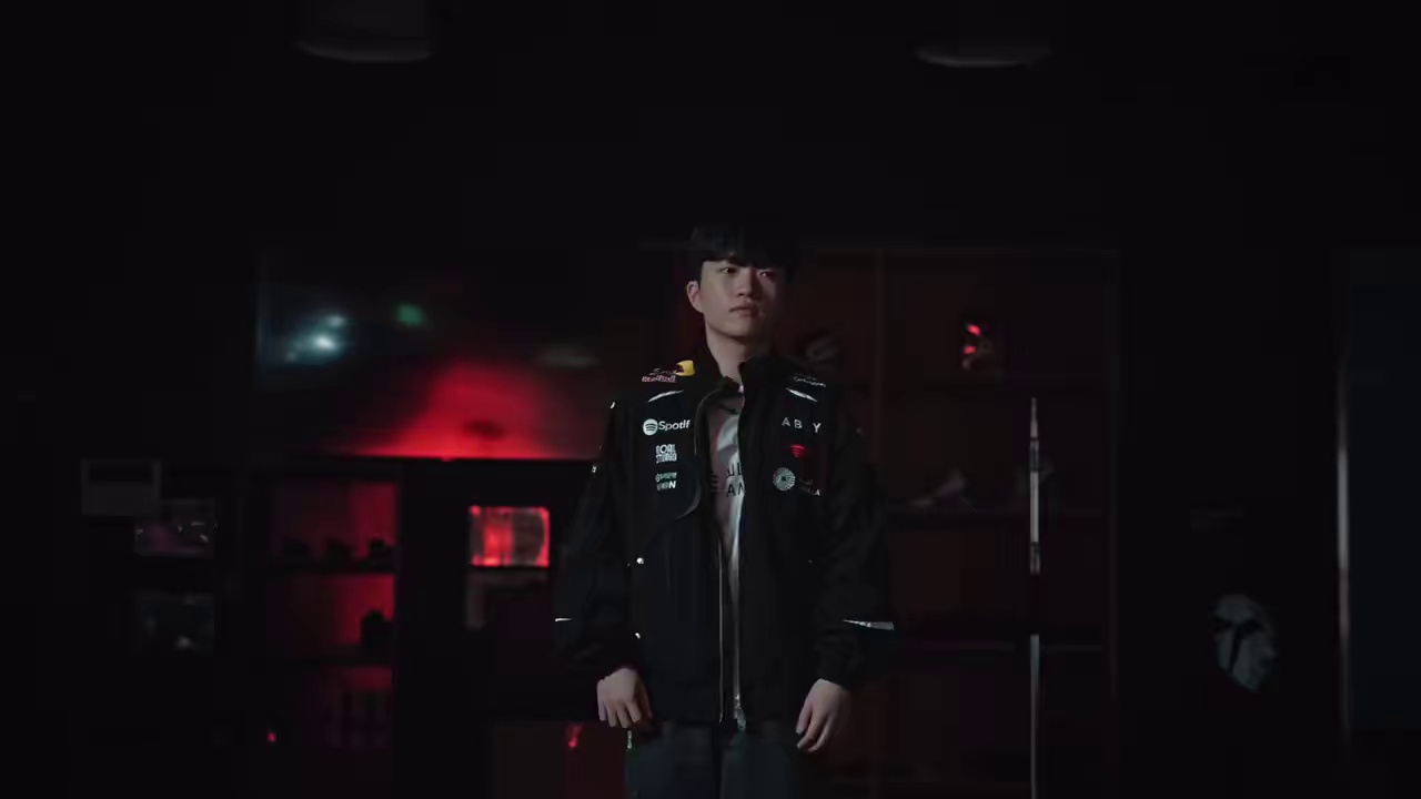 video-poster