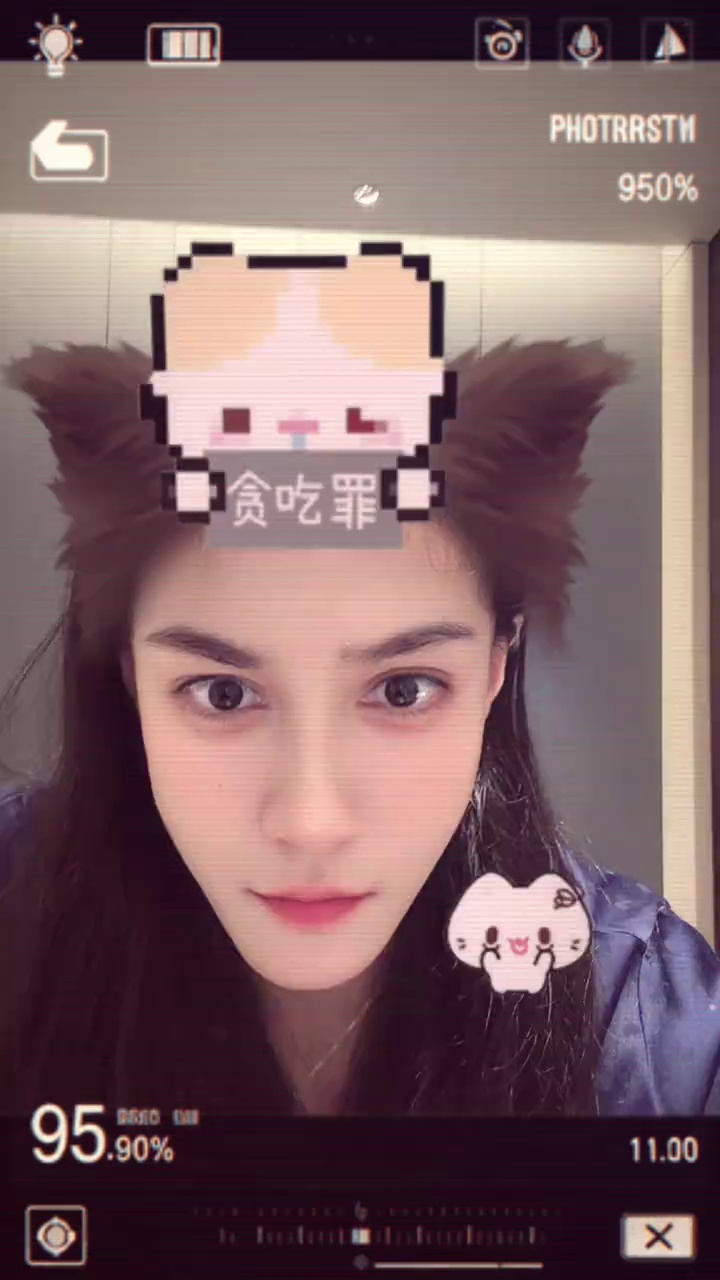 video-poster