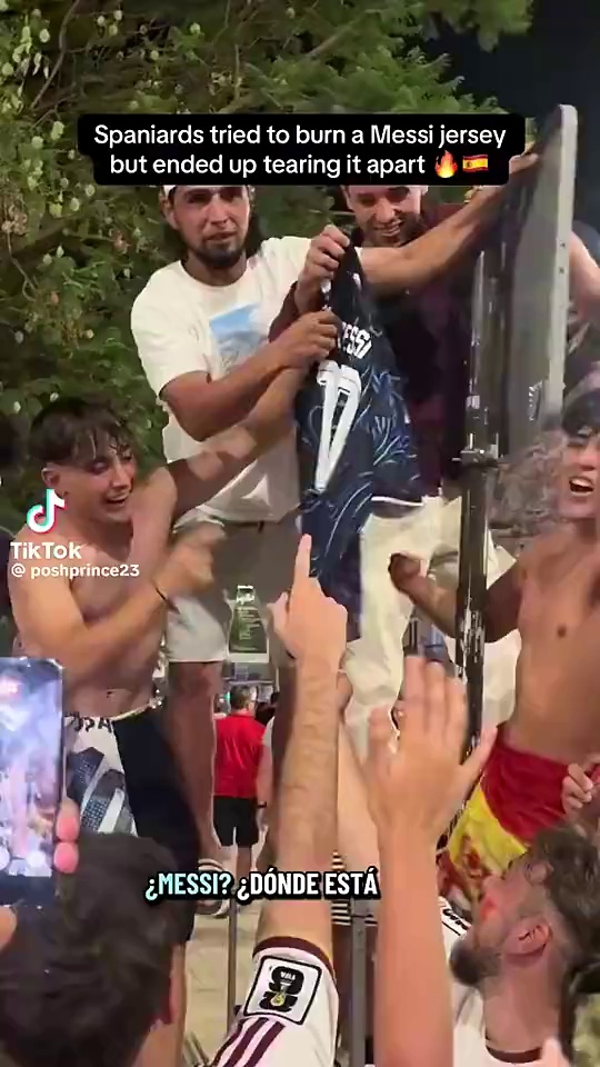 video-poster