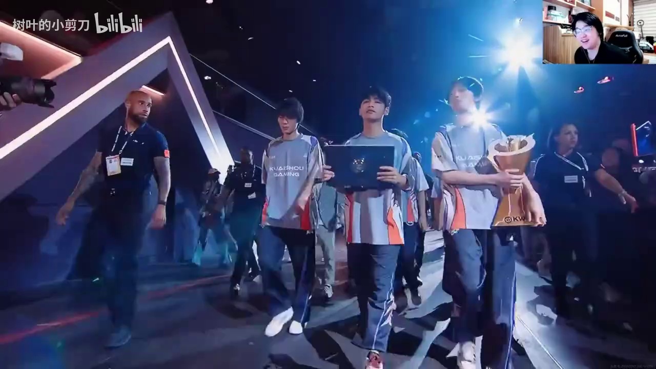 video-poster