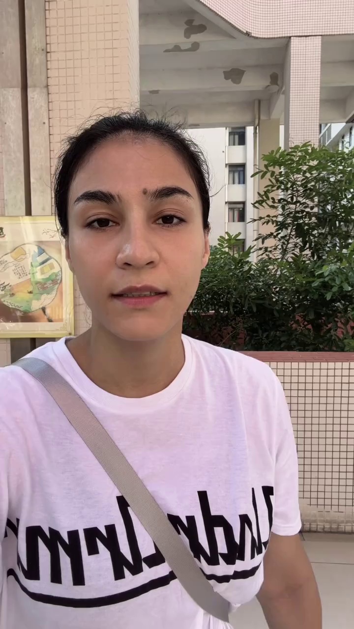 video-poster