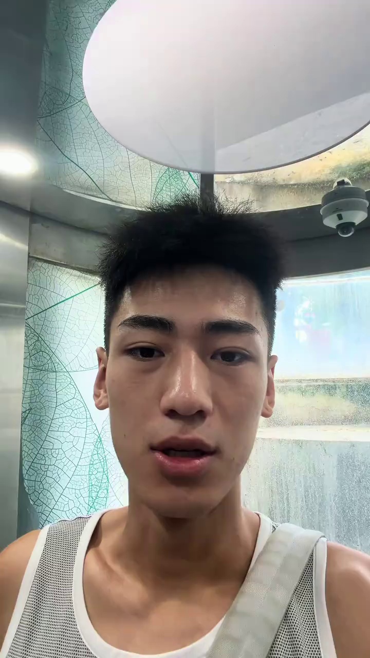 video-poster
