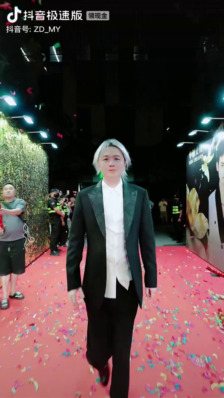video-poster