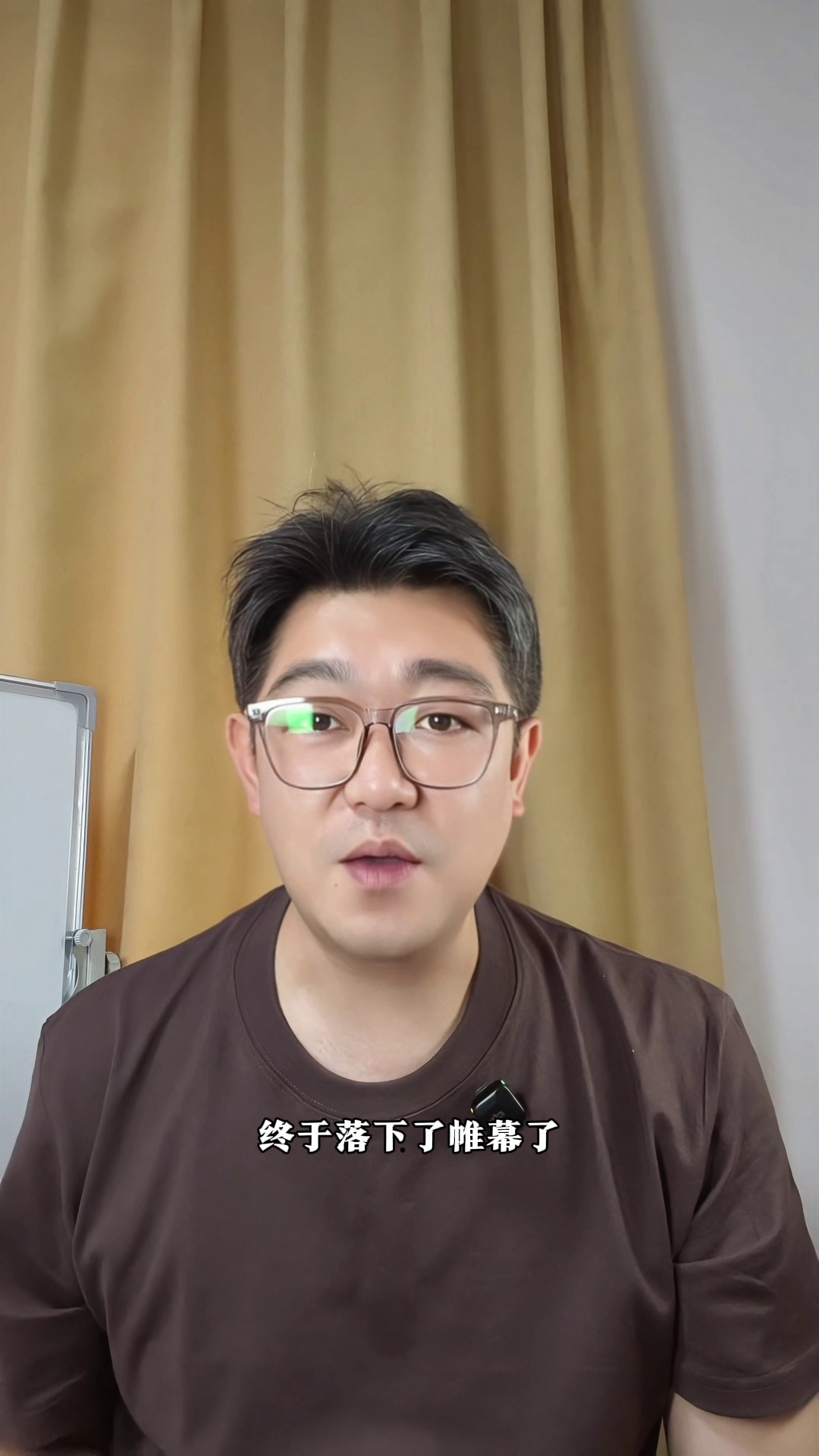video-poster