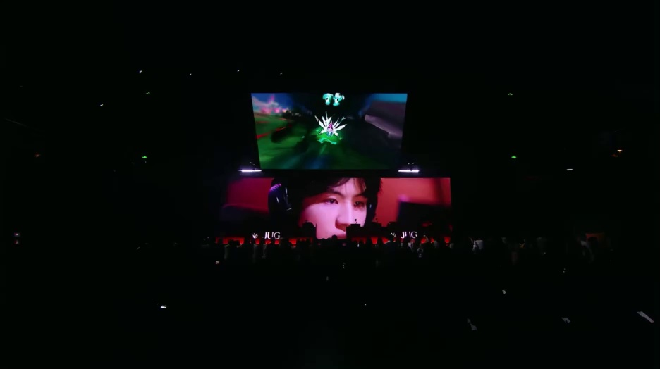 video-poster