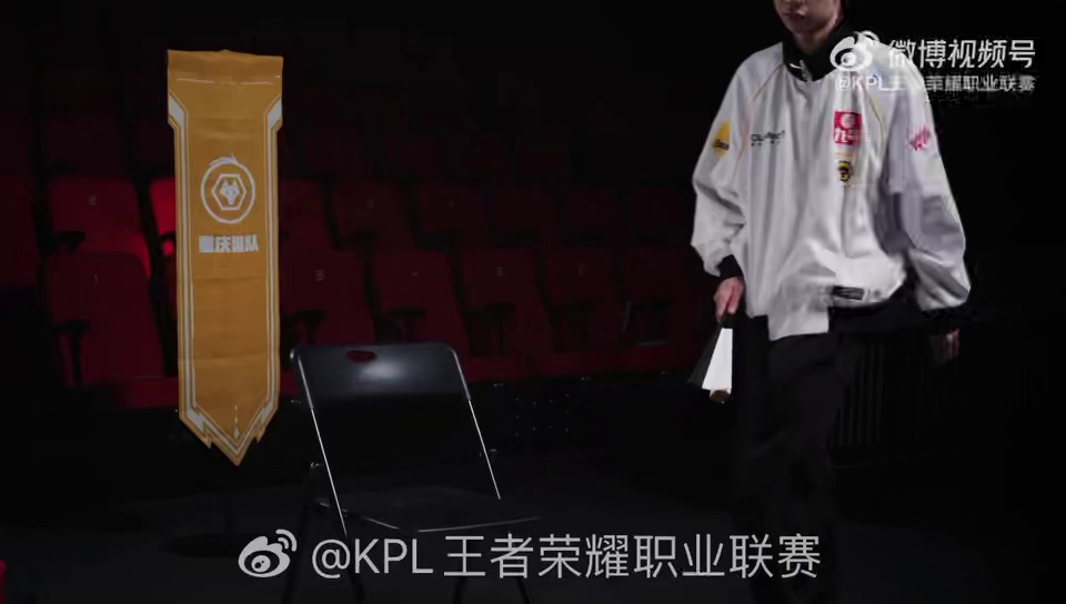 video-poster