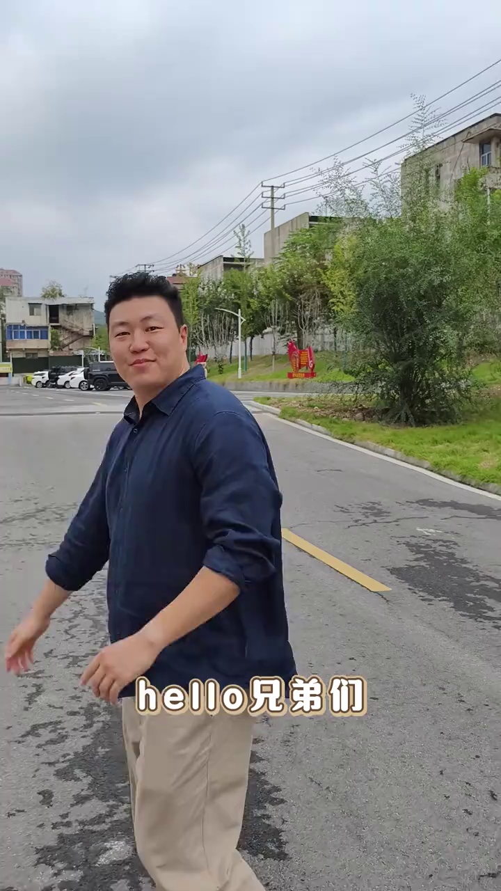video-poster