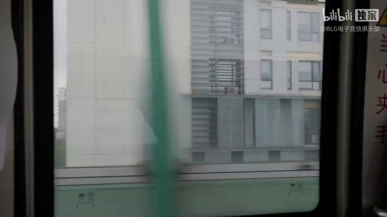 video-poster