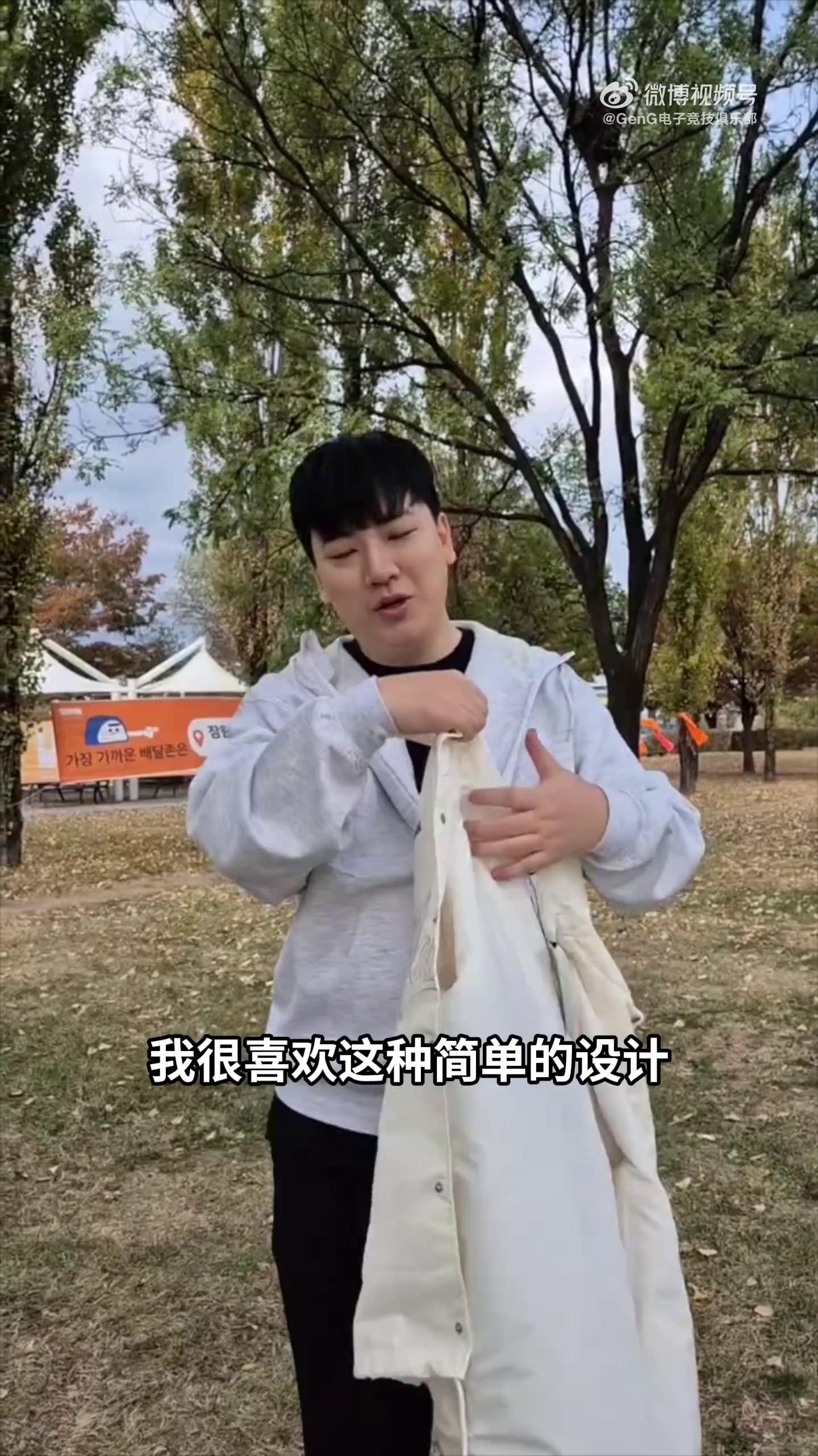 video-poster