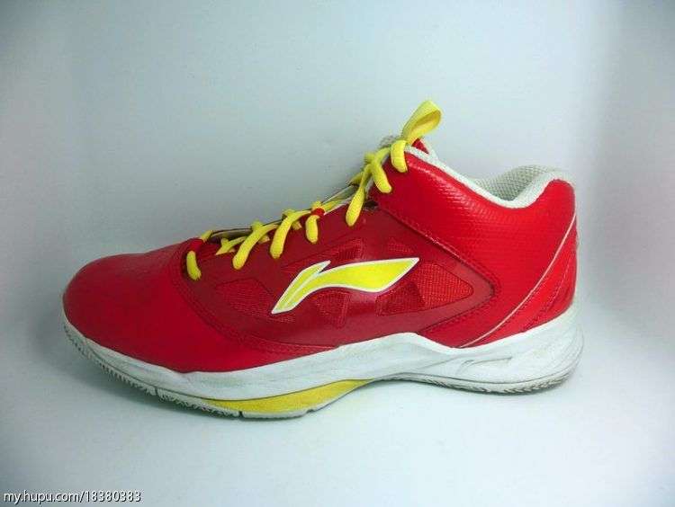 李宁赞助cba球员版音速1代篮球鞋 八一pe 5月29日晚10截止