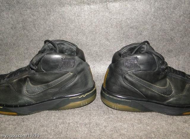 5码  成色见图,整体还可以,耐克出的一款高 端鞋 材质做工都很棒估计