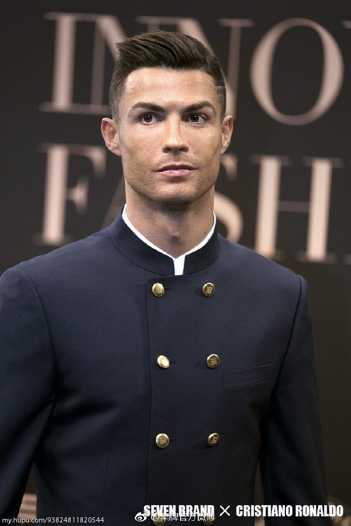 柒牌这波什么水平,c罗这中华立领也太帅了吧!