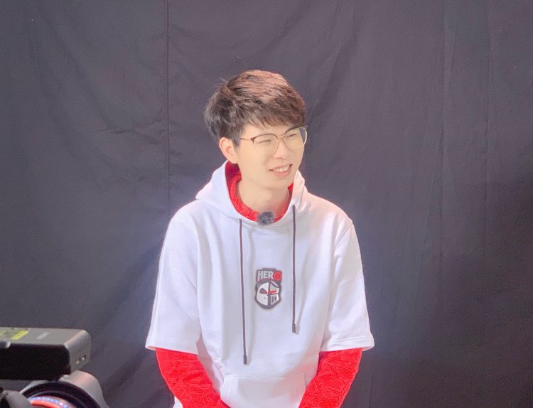 [虎扑专访]hero久竞.久哲:教练体系即将重组;让新人上场就是为了夺冠