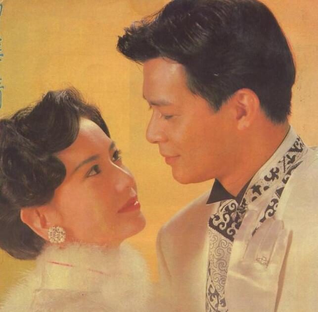 也正是这种作为让曾华倩远离了黄日华.