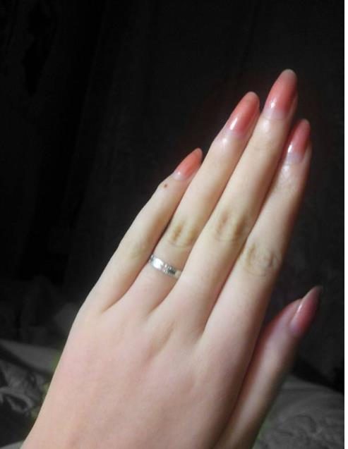 修长白净的纤纤玉手(转来的)