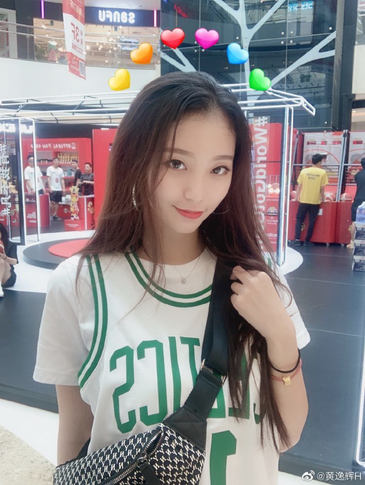 [拉拉队]美女特辑:可甜可性感广东拉拉队长—黄逸辉