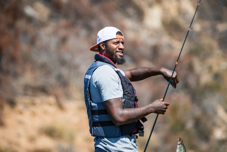 本期为大家介绍的是快船球员保罗-乔治的钓鱼生涯.