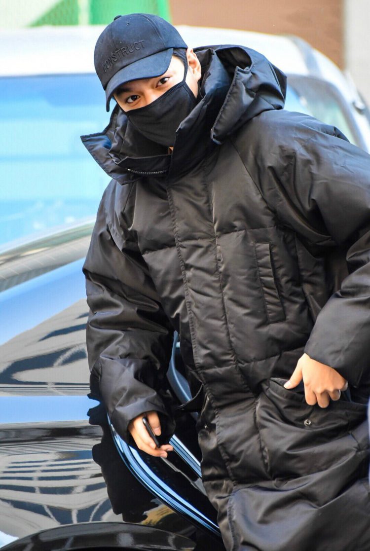 李敏镐穿的这件羽绒服的款型大家觉得怎么样?