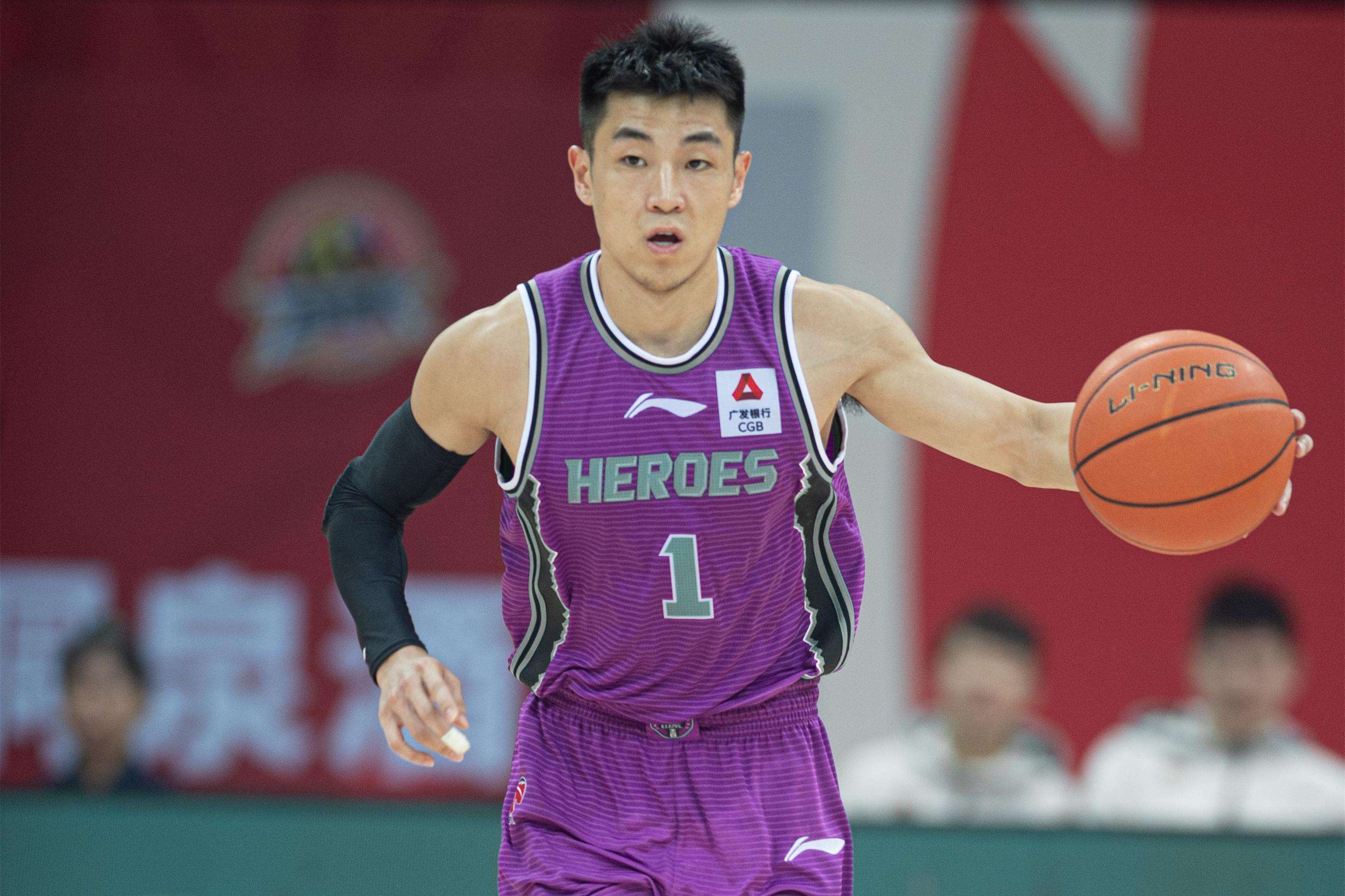 球星高光个人第二次三双高诗岩全场得到15分13篮板13助攻