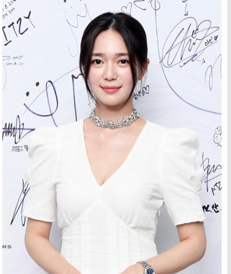 [图集分享]李伊利雅(73p,大流量慎点)