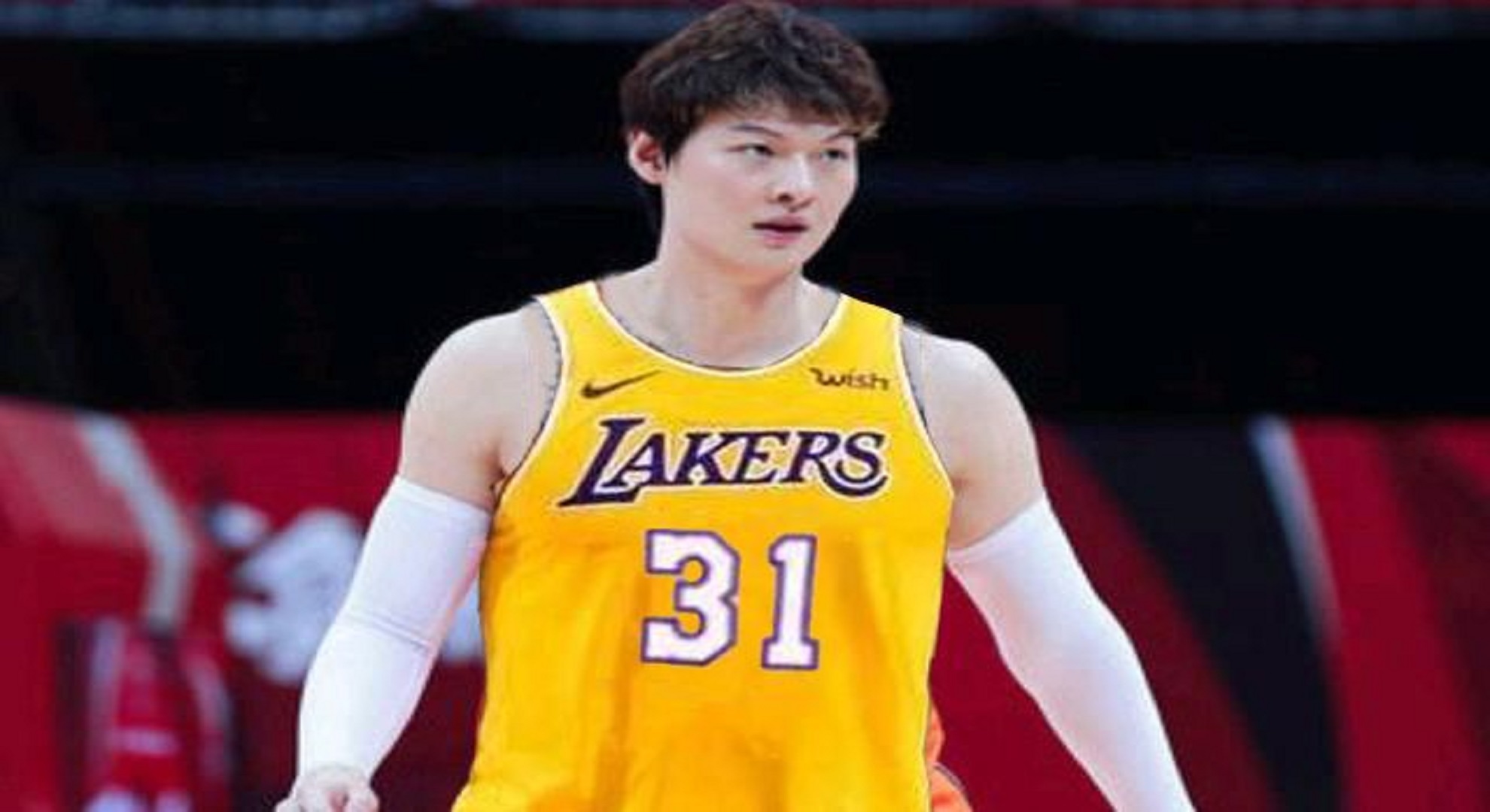 王哲林去nba就别想了下赛季带上海男篮翻身才是当务之急