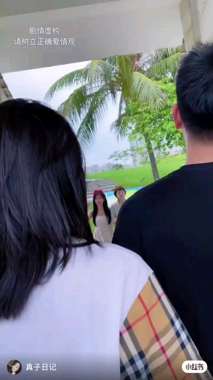 video-poster
