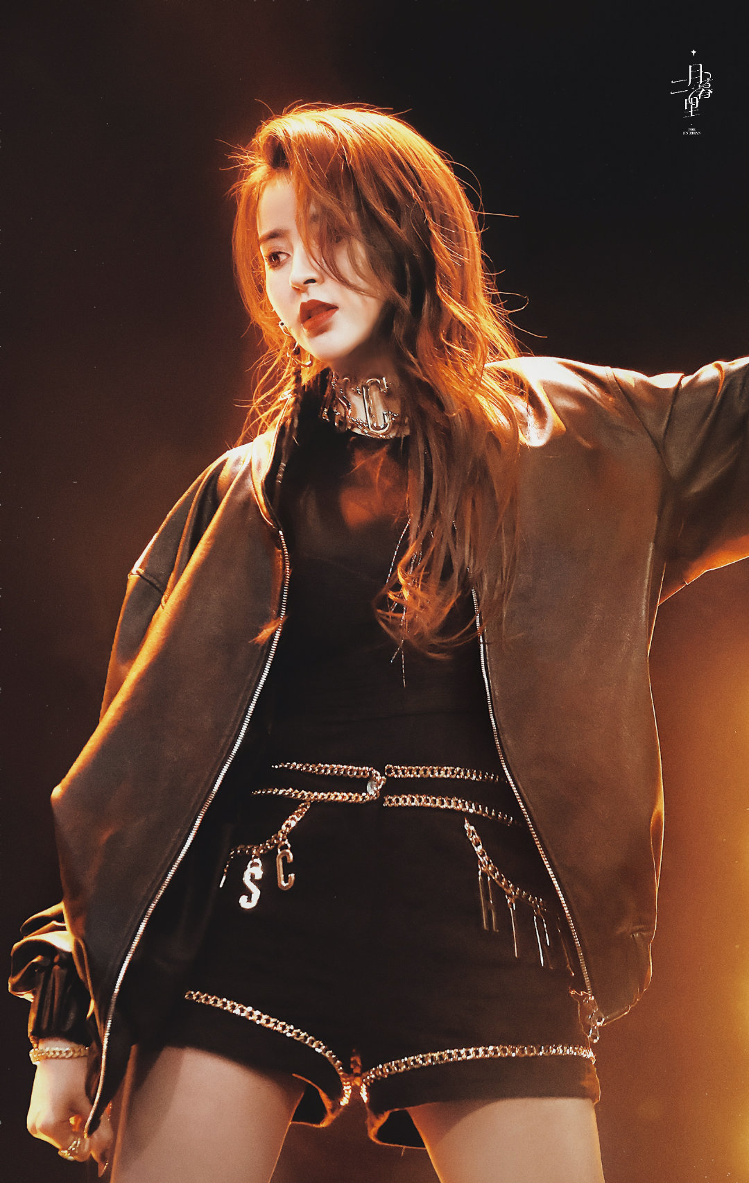 金子涵来看看美女最新舞台