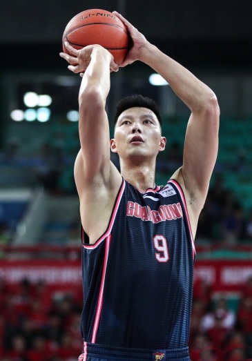 【精选篮球壁纸征集】第九期——易建联合集