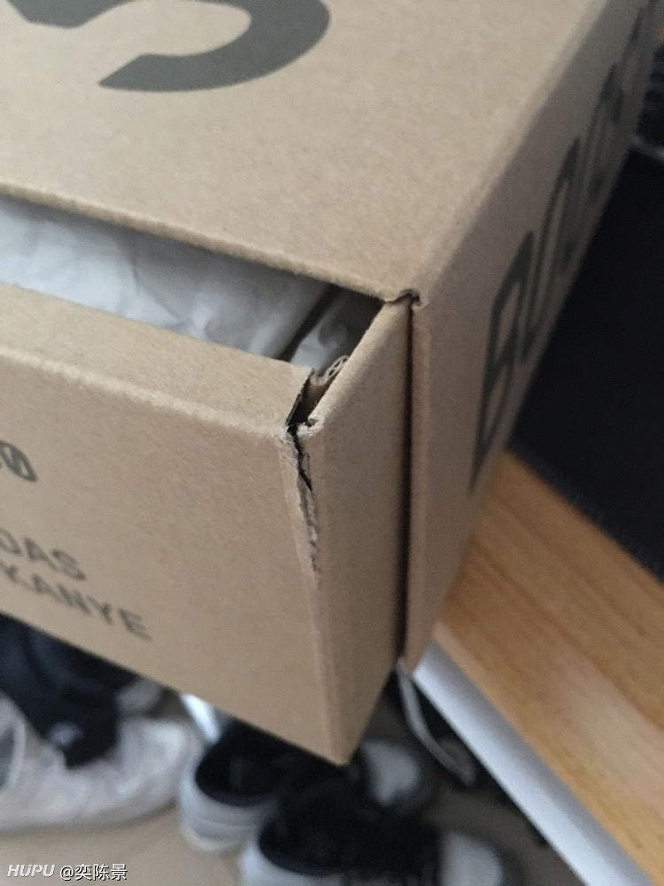 椰子350鞋盒有点破损可以过字母或者单字吗