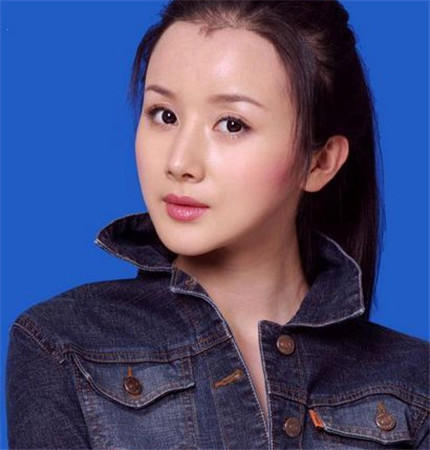 陈亦然     《重案六组》第三部里的孟佳