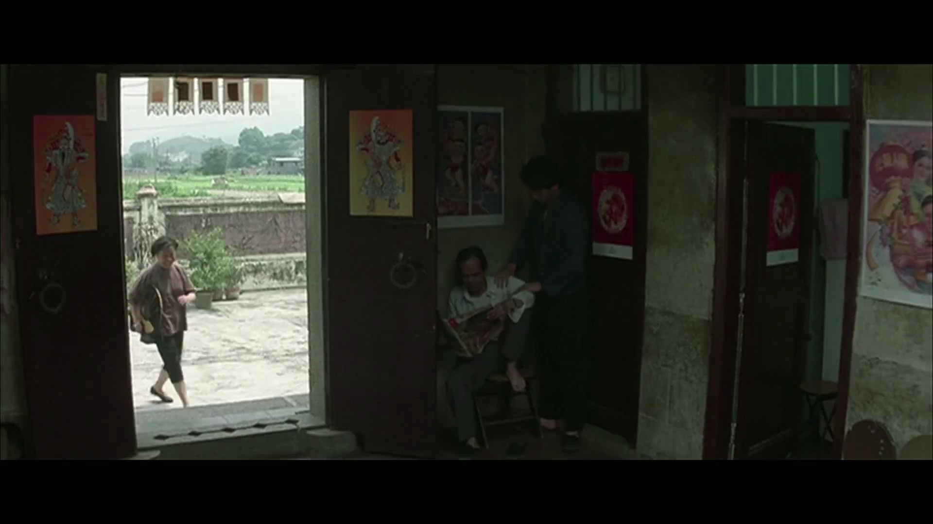 video-poster