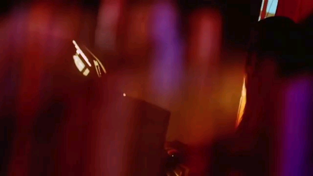 video-poster