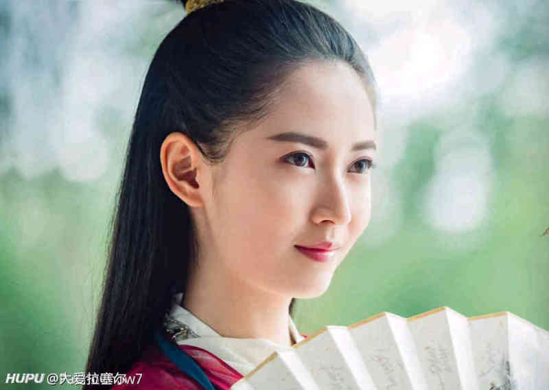 家人们,在下拜求一张敏敏的动图,就是下面这张图的动图.