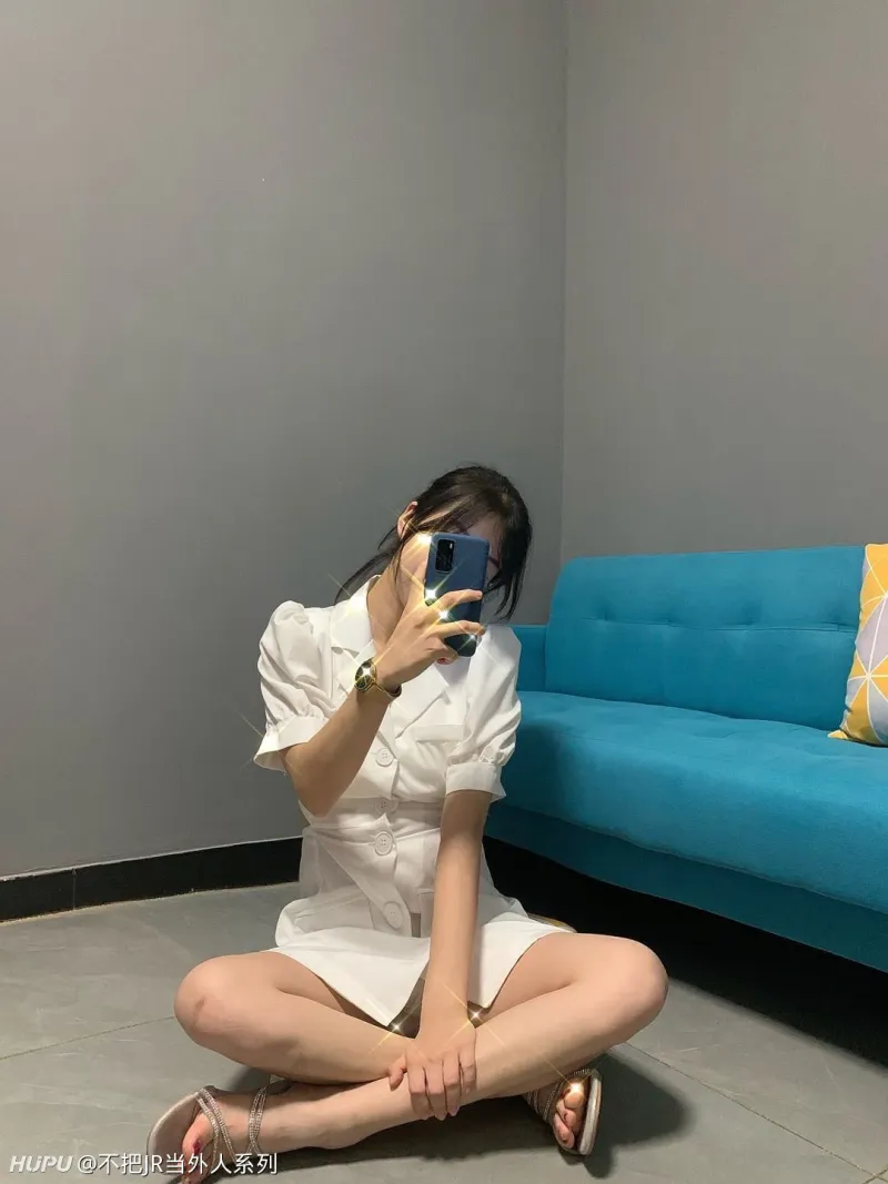 女性朋友来我家了 老老实实坐在沙发是什么意思 步行街主干道 虎扑社区