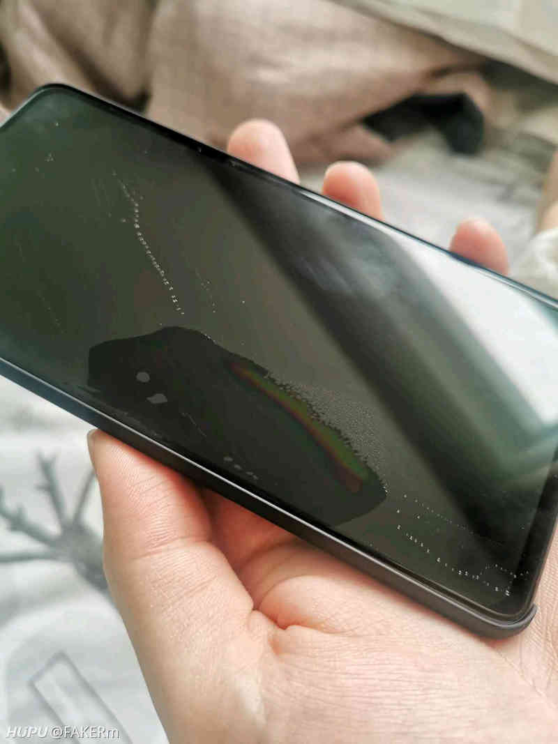 昨天到的k20pro今天就翻车了