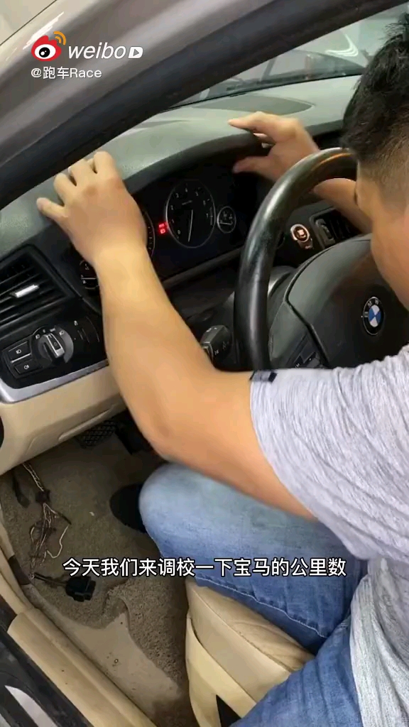 video-poster