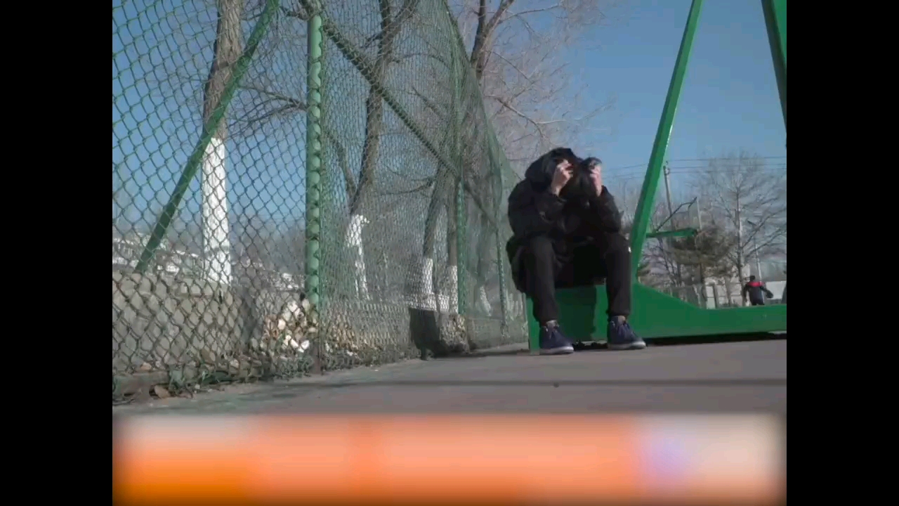 video-poster