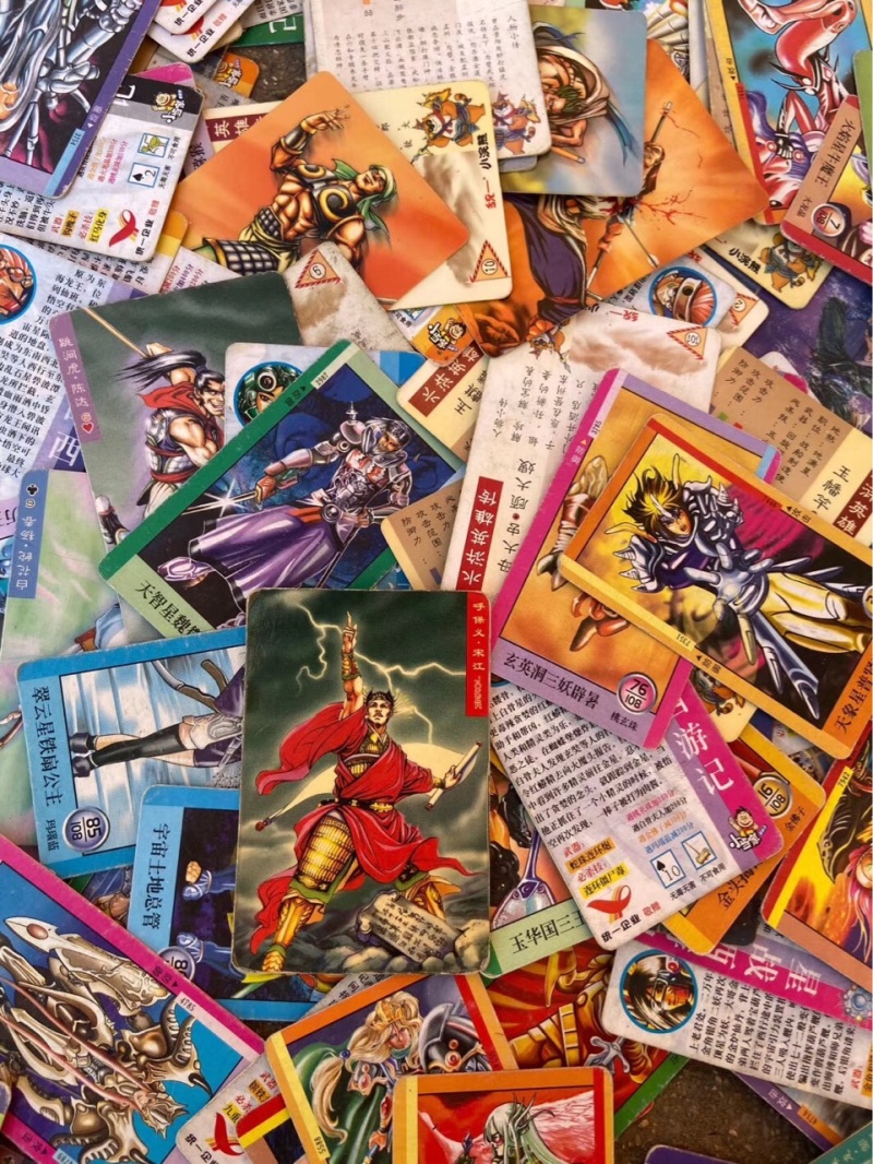 哈哈,翻出小时候收集的卡片