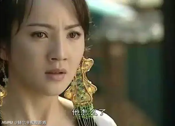 《铁齿铜牙纪晓岚》第一美女苏卿怜 西湖美景衬美人-步行街主干道