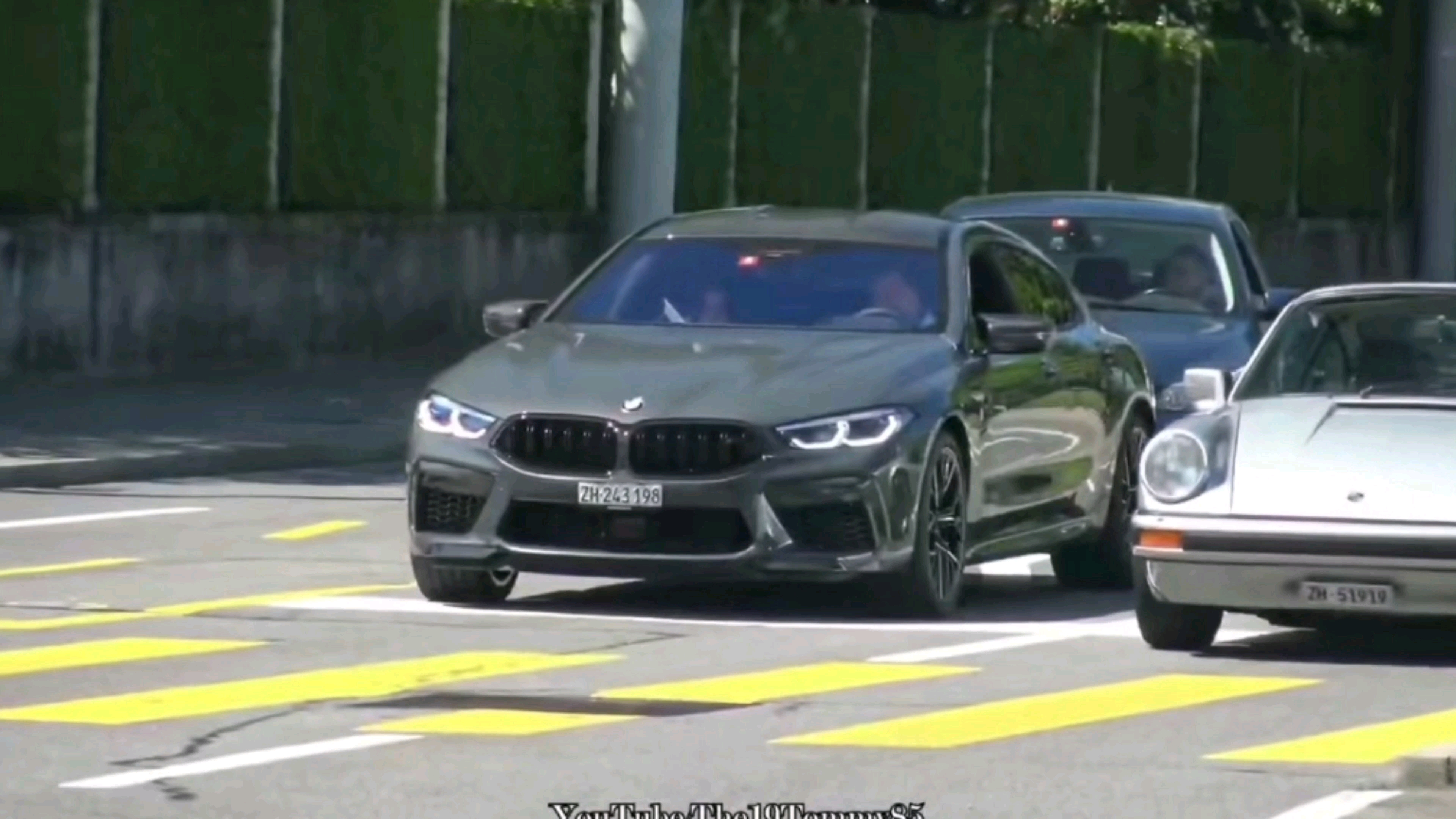 单论外观宝马m5帅还是m8四门帅