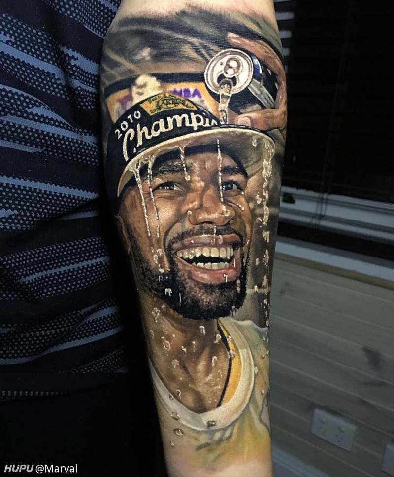 昨天有一个jr发自己的mj文身,今天我也来分享一波球星文身