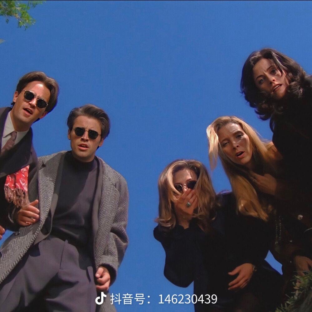 好兄弟们谁有老友记这张头像,或者帮忙去个水印