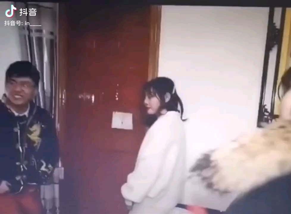 video-poster